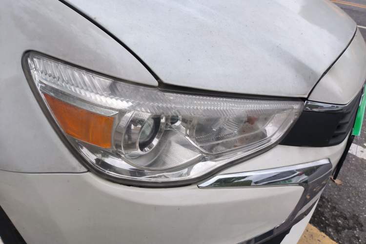 Used Mitsubishi ASX 2013 2.0L CVT Two-Wheel Drive Luxury Edition