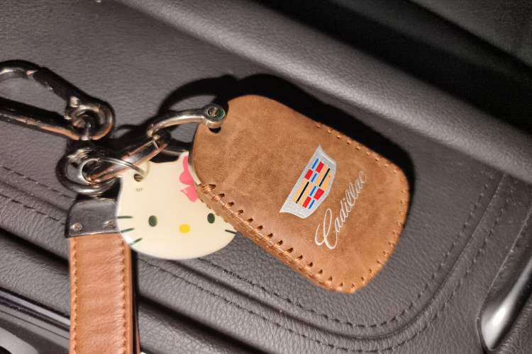 Used Cadillac XT6 2022 2.0T Six-Seater Four-Wheel-Drive Luxury Standard Edition Vehicle Key