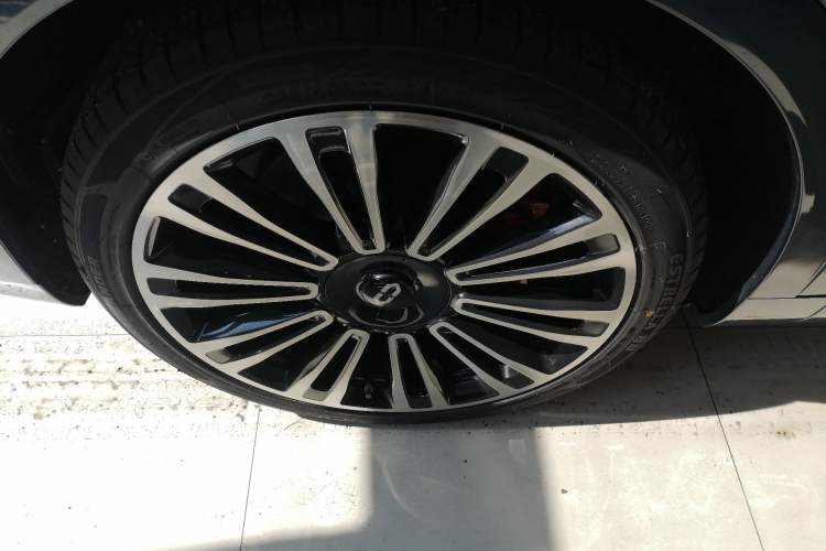 Used Hima AITO M9 2024 Range-Extended Ultra Version 42 kWh 6-Seater Model
