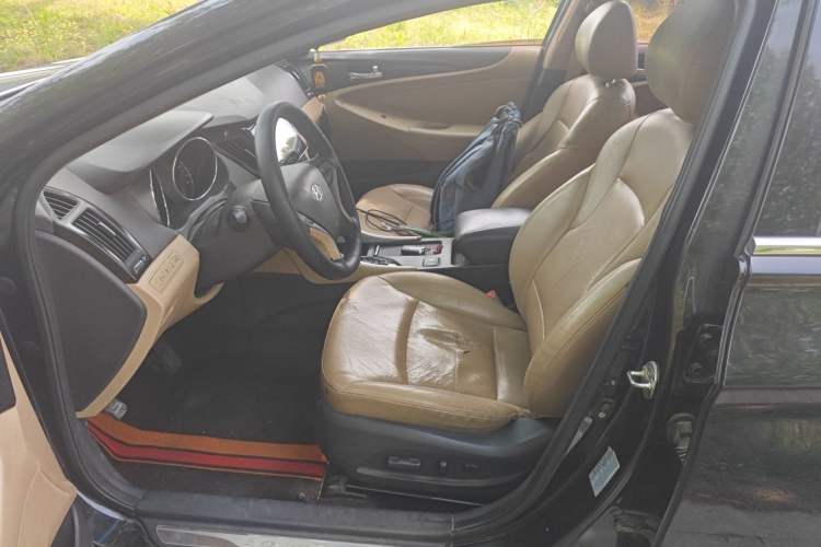 Used Hyundai Sonata 2013 2.0L Automatic Luxury Edition