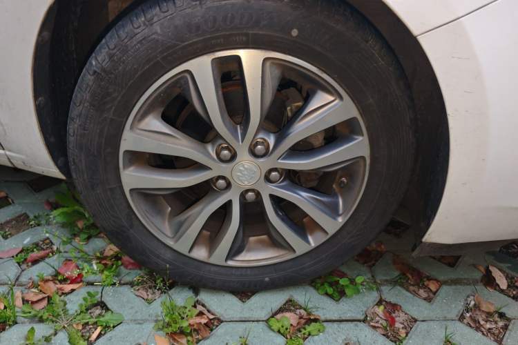 Used Buick GT 2019 18T Automatic Connected Elite Model China VI Standard