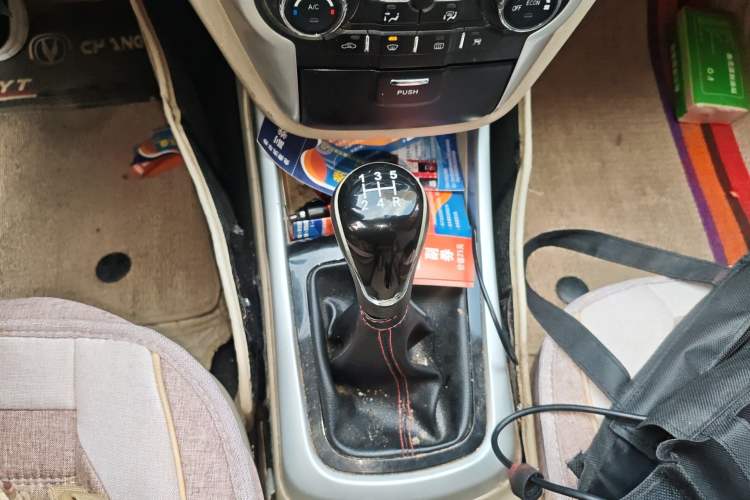 Used CHANGAN Eado 2014 1.6L Manual Luxury Model Gear Lever