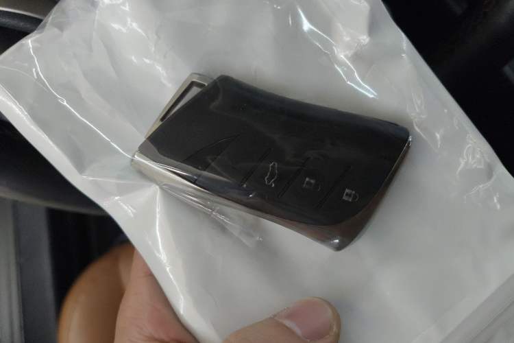 Used Lexus UX 2020 260h Explore-Cool Edition Vehicle Key