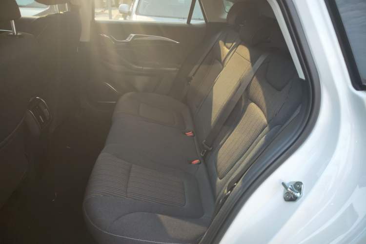 Used Bestune B70 2022 Third Generation 1.5T Automatic Enjoyment Version Left Rear Seat