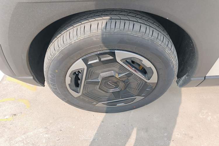 Used Dongfeng NAMMI 06 2025 401 Air
