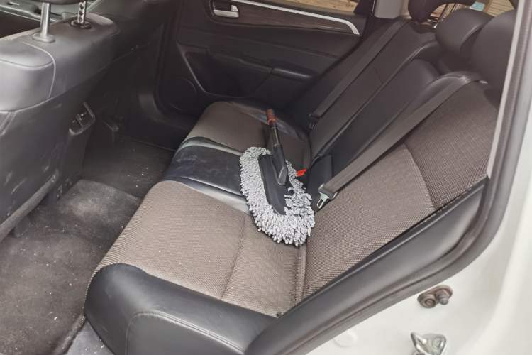 Used Honda Jade 2017 1.8L automatic Comfort version 5 seats