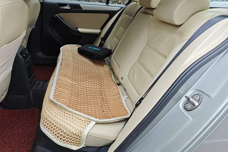 Used Volkswagen Sagitar 2012 1.6L Automatic Comfort Edition Left Rear Seat