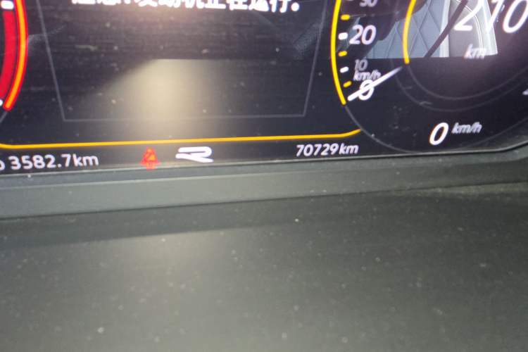 Used Volkswagen Tiguan L 2022 330TSI Automatic Two-Wheel Drive R-Line Enhanced Edition Odometer Close Up