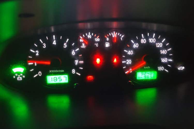 Used JAC Group Refine 2011 2.0L Shuttle Gasoline Standard Edition HFC4GA3