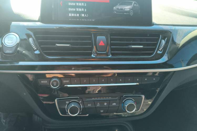 Used BMW 1 Series 2021 120i M Sport Night Edition Audio And AC Panel