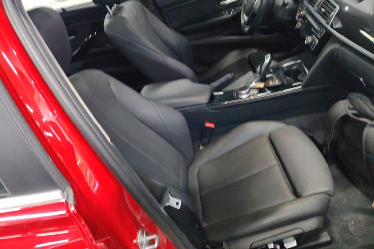 Used BMW 3 Series 2019 320Li Fashion Model
