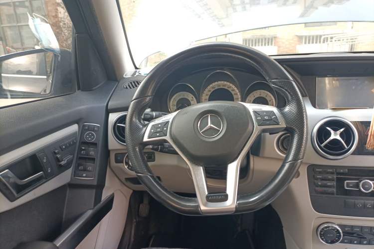 Used Mercedes-Benz GLK-Class 2015 GLK 260 4MATIC Dynamic Edition Ultimate Version