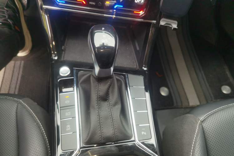 Used Volkswagen Passat 2025 Outstanding Model 330TSI Starry Elite Edition
