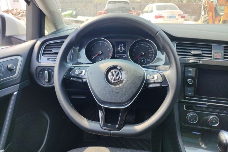 Used Volkswagen Golf 2019 280TSI DSG Comfort Version China VI Standard Steering Wheel