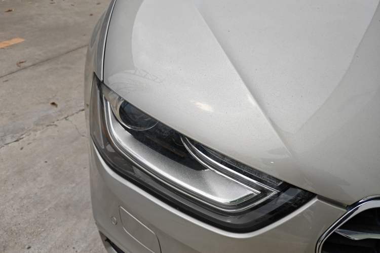 Used Audi A4L 2016 35 TFSI Automatic Comfort Model Right Front Headlight