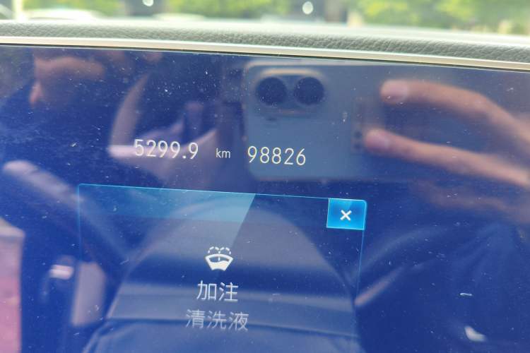 Used Mercedes-Benz GLE 2022 Facelifted GLE 350 4MATIC Fashion Edition Odometer Close Up