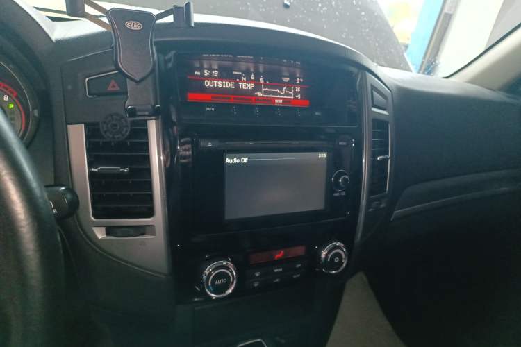 Used Mitsubishi Pajero (Parallel Import) 2018 V97 3.8L 5-Door GLS Sunroof – Middle East
