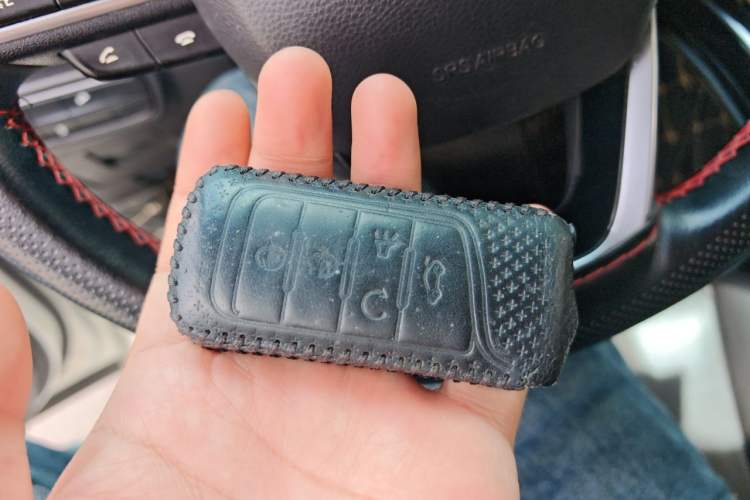 Used GAC Trumpchi M6 2019 270T Automatic Luxury Edition (7-seater) China V Standard Vehicle Key