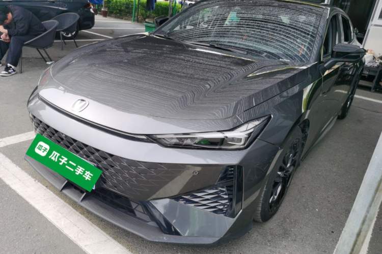 Used CHANGAN UNI-V 2024 1.5T Prestige Edition