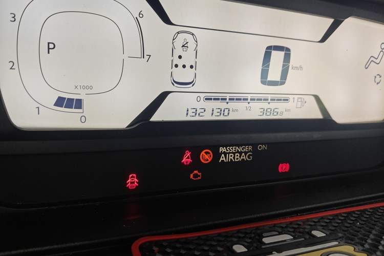 Used Citroen C4 Picasso 2015 1.6T Luxury 5-Seat Model
