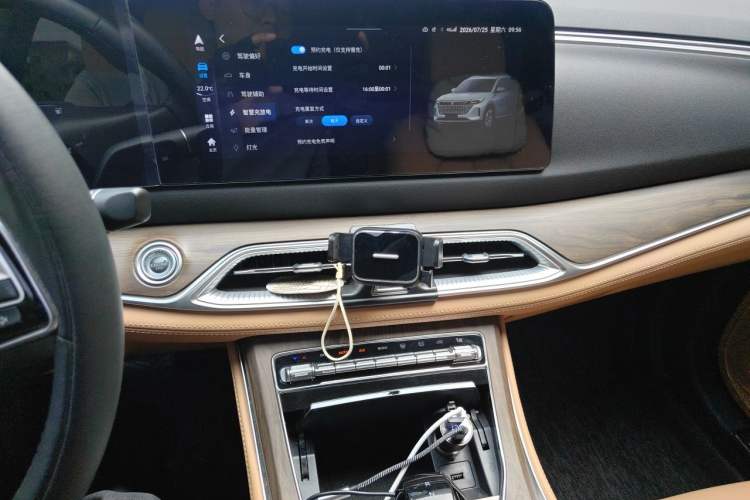 Used Landian E5 2023 1.5L DE-i 100KM Zhenxiang Edition 7-Seater