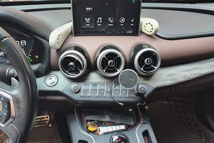 Used Wey VV7 2019 Upgraded Model 2.0T Flagship Version China VI
