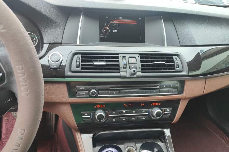 Used BMW 5 Series 2014 525Li Leading Model