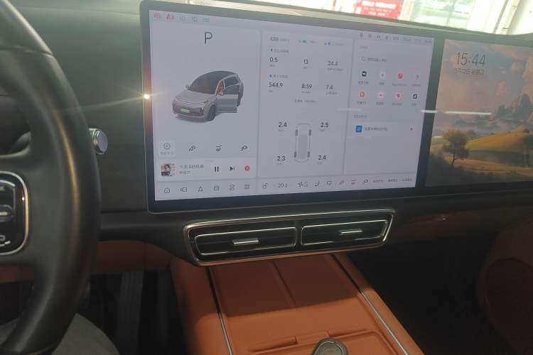 Used Li Auto L8 2023 Pro Model
