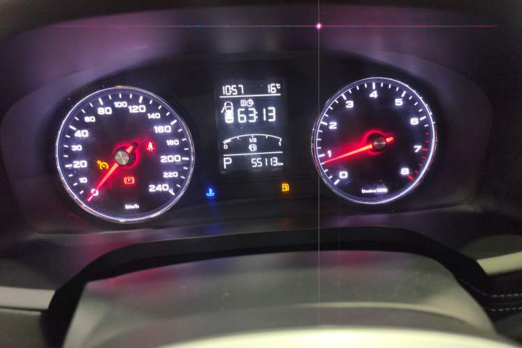 Used Roewe i6 2020 PLUS 1.6L CVT 4G Connected Glory Flagship Edition