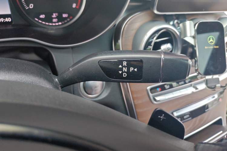 Used Mercedes-Benz GLC 2017 GLC 300 4MATIC Luxury Model Gear Lever