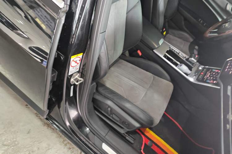 Used Audi A6L 2019 40 TFSI Luxury Dynamic Model