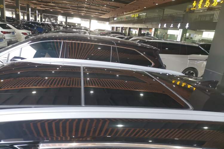 Used Cadillac XT5 2022 2.0T Two-Wheel Drive Luxury Version