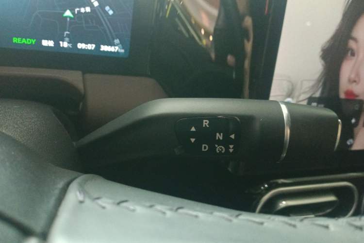 Used Leapmotor C01 2023 Range-Extended 216 Comfort Edition Gear Lever