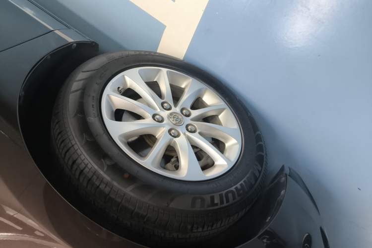 Used Buick GL8 2018 ES 28T Premium Model China VI Standard