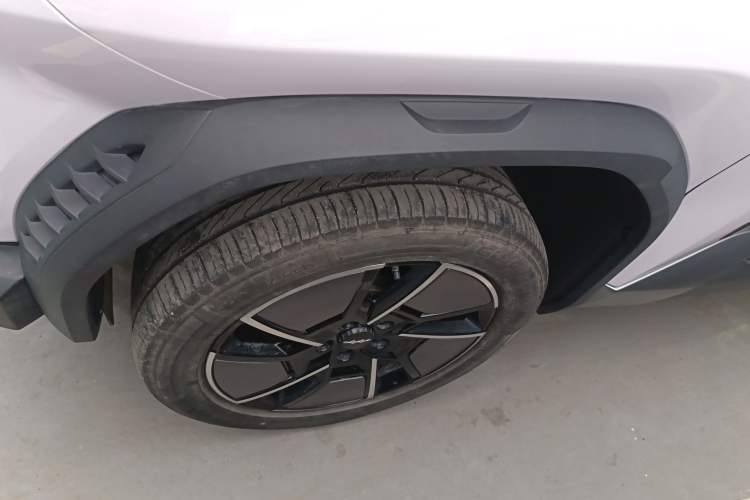 Used Formula Leopard Titanium 3 2025 501 km All-Wheel Drive Intelligent Driving Max Edition Exterior 4