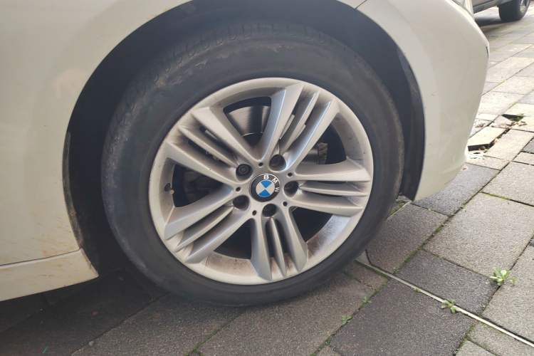 Used BMW 3 Series 2017 320Li Fashion Model
