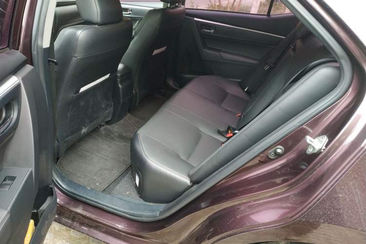 Used Toyota Levin 2017 Revised Dual-Engine 1.8H GS-L E-CVT Leading Edition China V Standard
