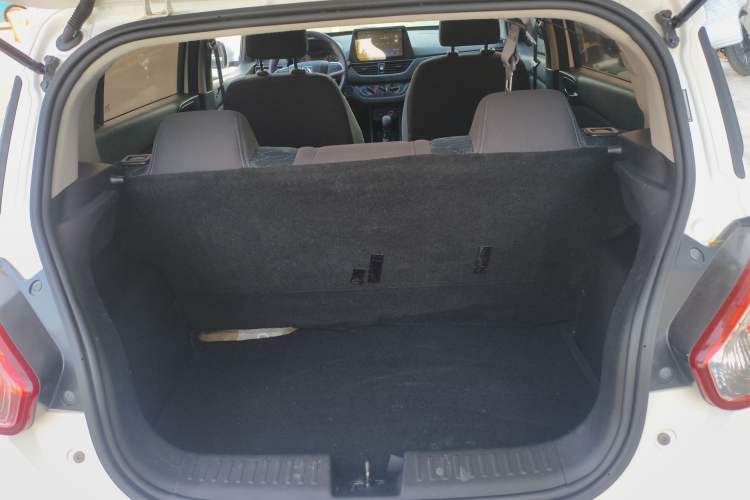 Used Baojun 310 2016 1.2L manual Comfort trim level