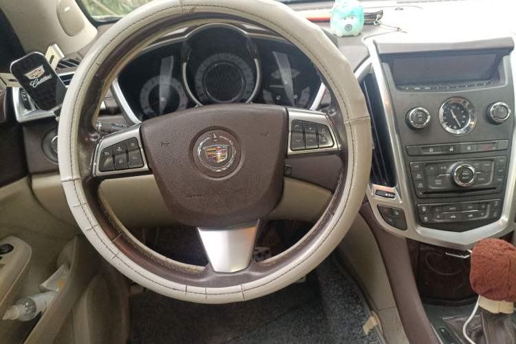 Used Cadillac SRX 2011 3.0L Luxury Model