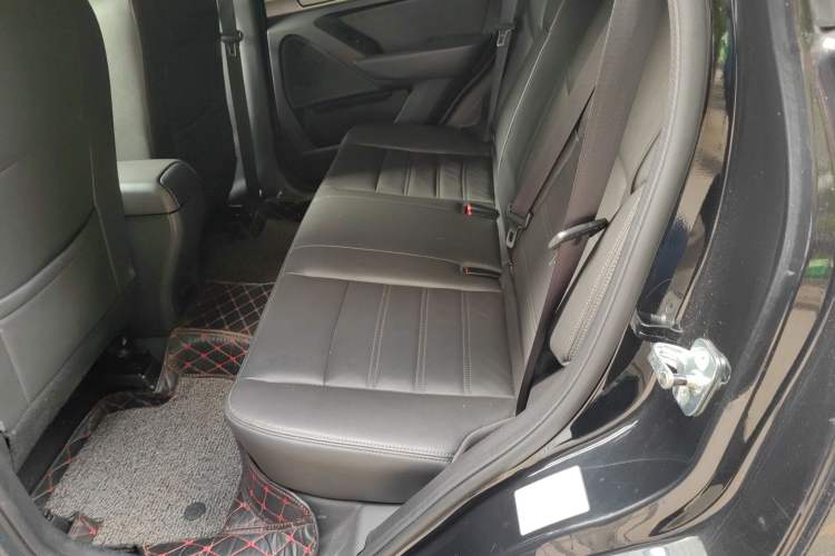 Used BAIC Senova X65 2015 2.0T Automatic Elite Model