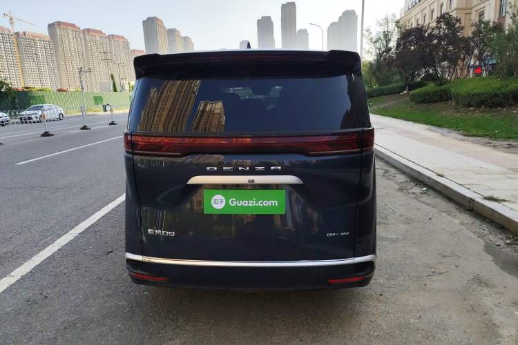 Used Denza D9 2022 DM-i 970 Four-Wheel Drive Flagship Model
