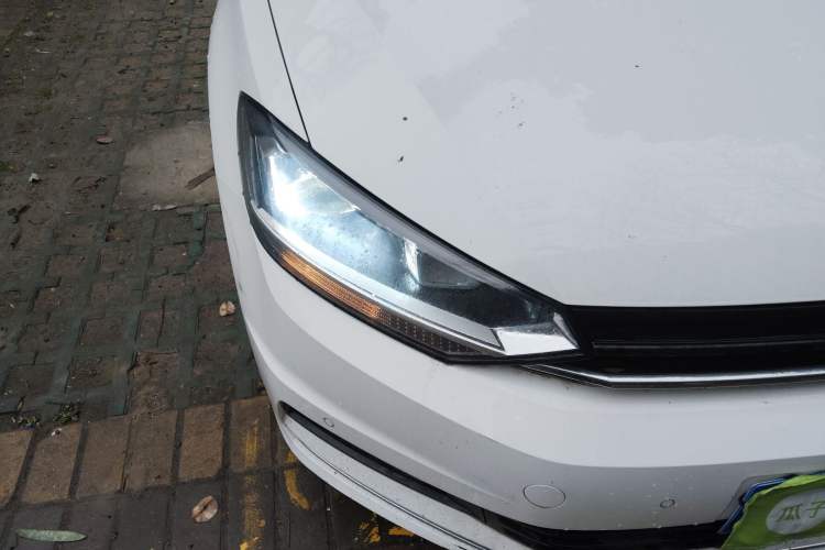 Used Volkswagen Touran 2018 Volkswagen Touran L 280TSI DSG Comfort Edition 7 Seats China V Emission Standard
