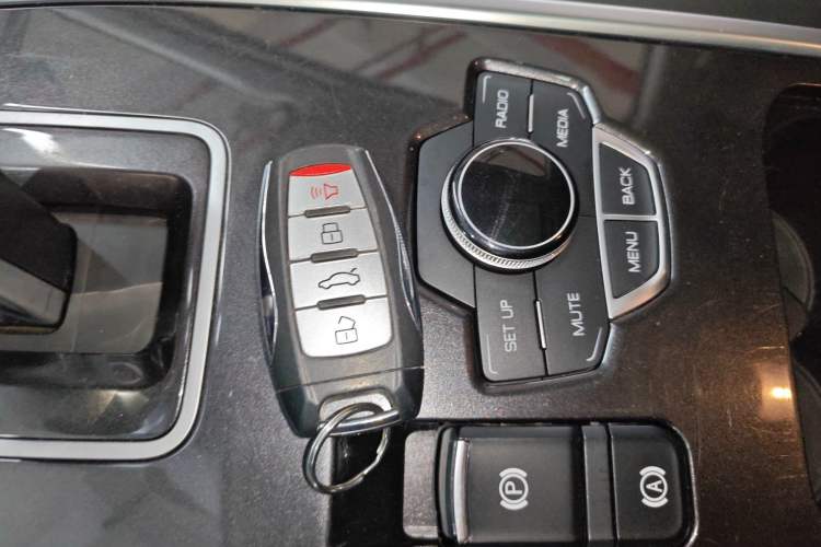 Used Haval H6 2018 Red-Label Sport Edition 1.5T Automatic Two-Wheel Drive Elite Model Vehicle Key