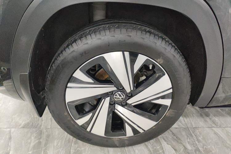 Used Volkswagen Teramont X 2021 530 V6 Four-Wheel Drive Prestige Luxury Edition Right Rear Wheel Hub