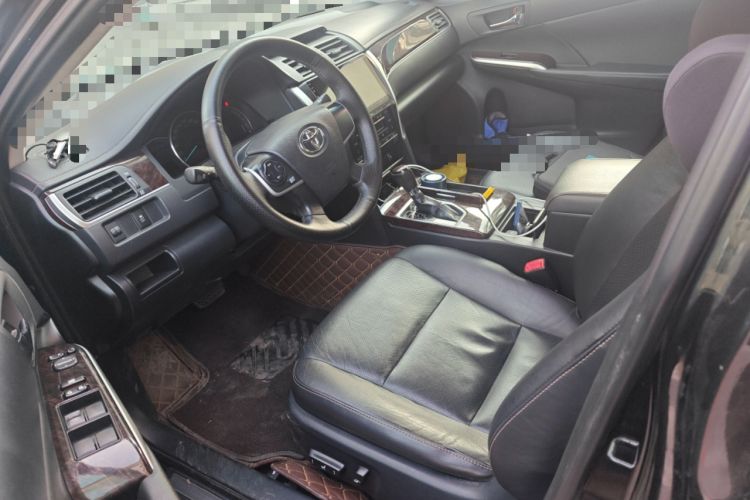 Used Toyota Camry 2016 2.0G 10th Anniversary Leading Edition
