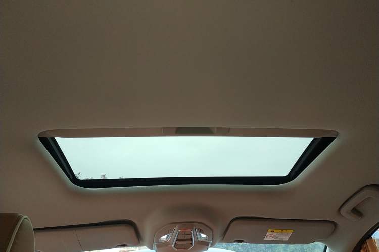 Used Wuling Jiachen 2022 1.5T CVT Deluxe Flagship Edition
