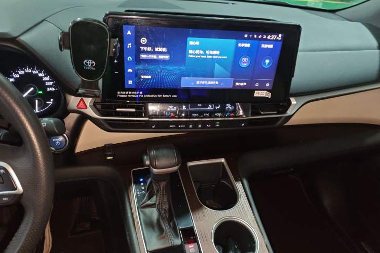 Used Toyota Granvia 2023 2.5L Hybrid Prestige PLUS Edition