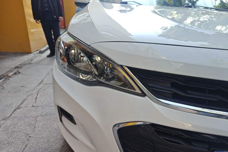 Used Chevrolet Cavalier 2019 320 Automatic Enjoyment with Sunroof Right Front Headlight