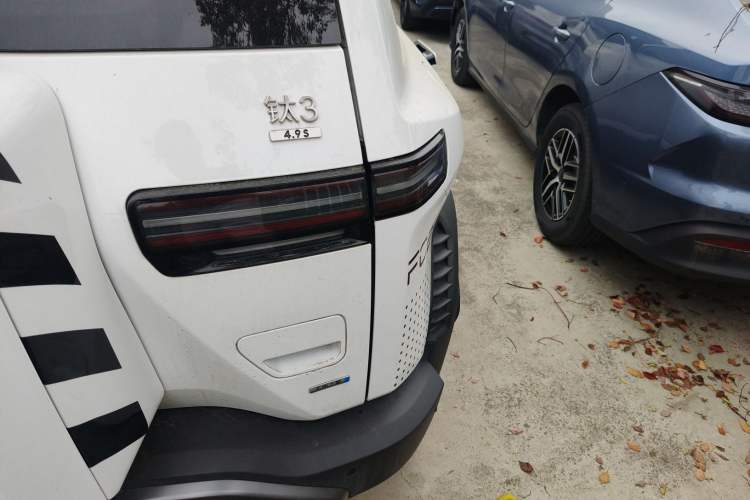 Used Formula Leopard Titanium 3 2025 501KM All-Wheel Drive Intelligent Driving Ultra Version