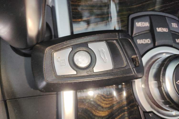 Used BMW X3 2013 xDrive20i Luxury Edition Vehicle Key